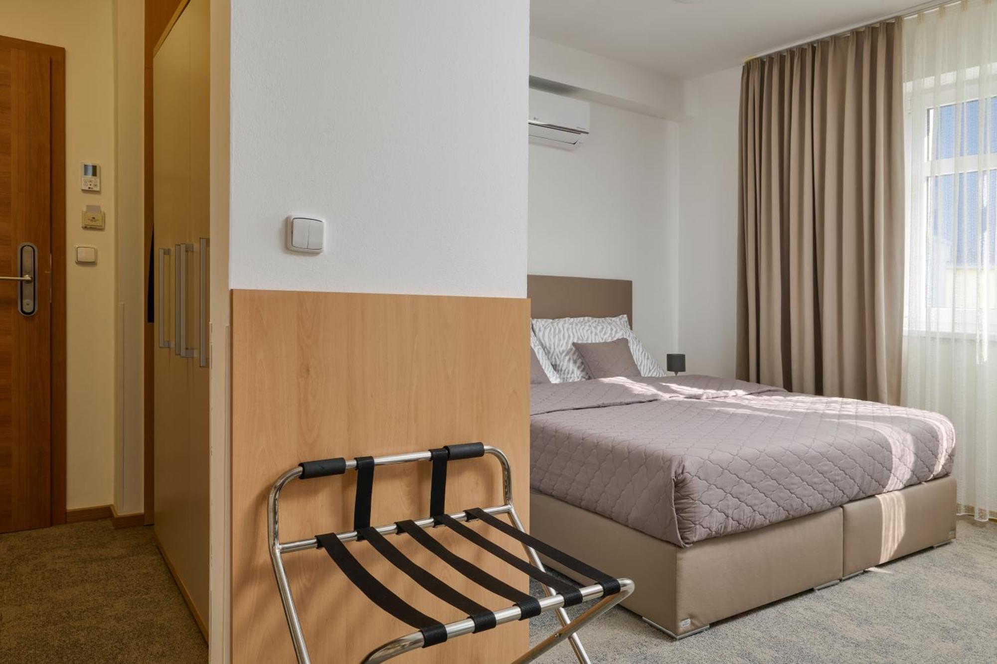 Hotel Osvit Mlada Boleslav Luaran gambar