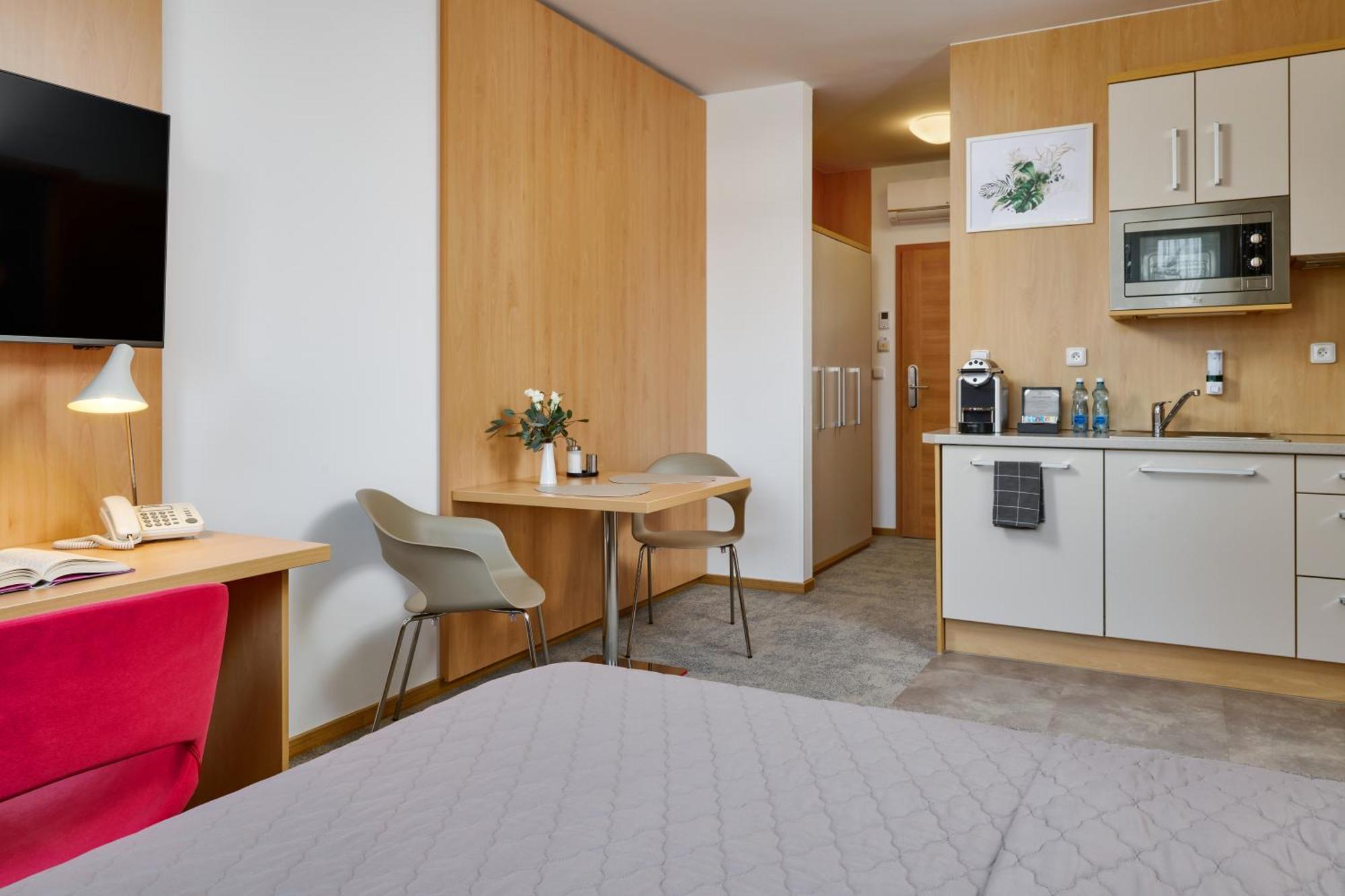 Hotel Osvit Mlada Boleslav Luaran gambar